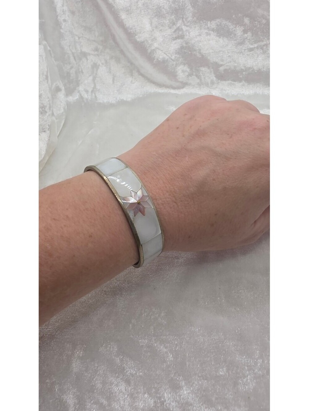 Vintage Alpaca Silver Mother of Pearl Floral Inlay Cuff Bracelet